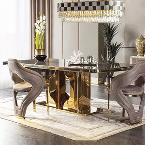Elegante Set da Pranzo di Lusso con Tavolo in Marmo e Sedie Dorate per 6/8/10 Persone, Design Moderno per Villa - Product Image 1