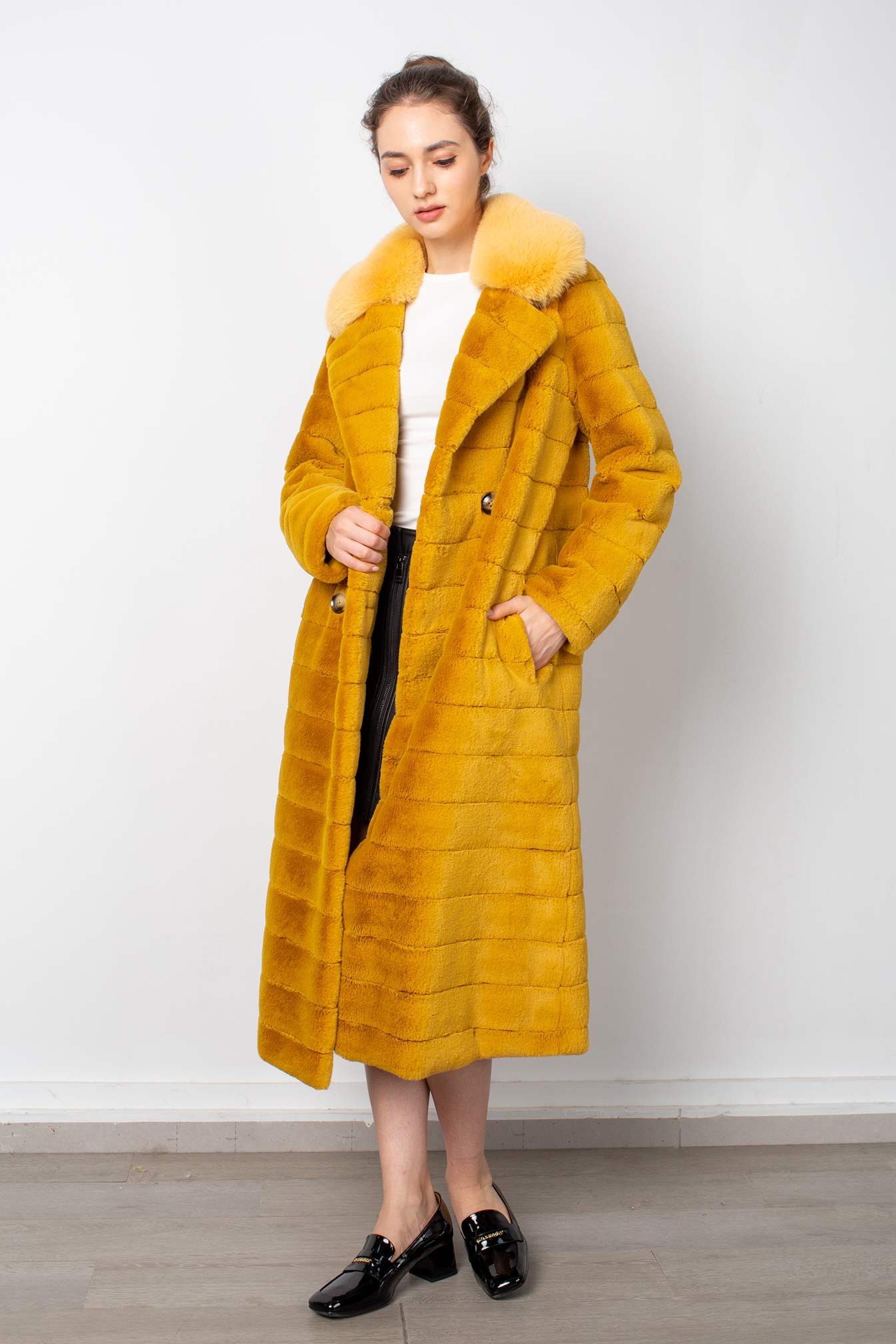 Jaune