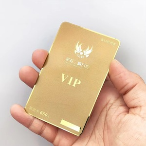 Carte de visite personnalisée en acier inoxydable gravée au laser pour les programmes de fidélité VIP - Product Image 2