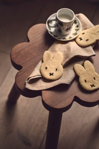 <strong>Wood</strong> Scallop-edge Weaning Desk <strong>and</strong> Stool <strong>Kids</strong>' <strong>Tables</strong> <strong>Kids</strong> <strong>Table</strong> <strong>and</strong> <strong>Chairs</strong> - Product Image 6