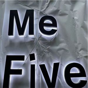 Enseignes lumineuses LED personnalisées OEM/ODM Daco Sign pour salles d'exposition, centres commerciaux, publicité et décoration avec conception gratuite - Product Image 3