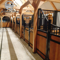 Porte battante préfabriquée de luxe à cadre métallique, équipement de box pour chevaux de haute qualité, sur mesure