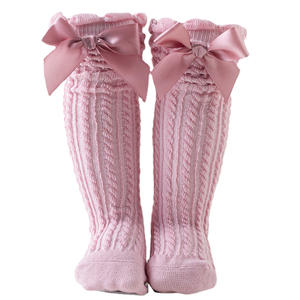 2025 printemps nouveau bébé filles 1-8 <span class=keywords><strong>ans</strong></span> sans <span class=keywords><strong>talon</strong></span> planche droite coton confortable genou haut arc bébé chaussettes - Product Image 1