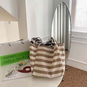 Sac à dos scolaire élégant pour femmes, Mochilas Escolares pour étudiantes, sac chic pour femmes, sac à dos léger rayé pour le shopping - Product Image 3