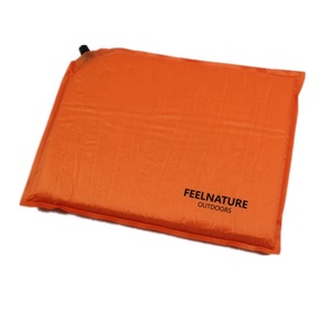 Coussins <span class=keywords><strong>de</strong></span> siège <span class=keywords><strong>de</strong></span> stade gonflables automatiques populaires <span class=keywords><strong>de</strong></span> haute qualité pour le camping <span class=keywords><strong>en</strong></span> plein air, <span class=keywords><strong>en</strong></span> polyester Oxford doublé - Product Image 2