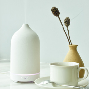 Vente en gros de <span class=keywords><strong>diffuseur</strong></span> d'huiles essentielles lumière LED en céramique humidificateur ultrasonique fait à la main <span class=keywords><strong>diffuseur</strong></span> d'aromathérapie - Product Image 2