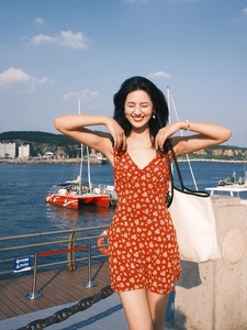 Vestido Mini Vintage de Verano - Vestido Casual sin Mangas con Estampado Floral y Cuello en V para Mujer, Ideal para la Playa, el Ocio y el Resort - Product Image 2