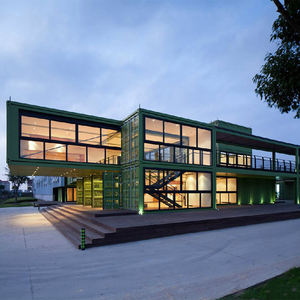 Vente en gros d'usine en Chine Prix bas Maison de luxe de 40 pieds Maisons modulaires préfabriquées Maison en conteneur extensible - Product Image 1