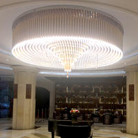 Lustre de plafond LED de style nordique de luxe, construction en fer, hauteur réglable, commande sans fil, angle de faisceau personnalisable, ovale