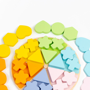 Giocattolo Educativo in Legno con Forme Rotanti <span class=keywords><strong>per</strong></span> <span class=keywords><strong>Bambini</strong></span>, Tavola <span class=keywords><strong>di</strong></span> Abbinamento Forme con Cuori, Fiori e Forme Geometriche - Product Image 4