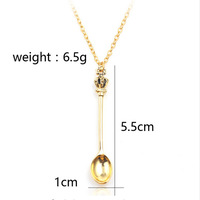 Collier unisexe sportif en alliage avec chaîne en bambou, motif mini-cuillère à thé couronne, style classique royal Alice, bijoux transfrontaliers