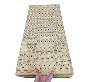 Tissu de dentelle suisse à prix d'usine de qualité supérieure voile suisse africain tissu de dentelle de voile suisse sec en coton blanc <span class=keywords><strong>dre</strong></span> de mariage - Product Image 1