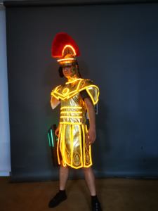 Rendimiento anual Resplandor Ropa bar KTV en licor Atmósfera Props LED Resplandor Armadura dorada Traje de <span class=keywords><strong>emperador</strong></span> - Product Image 4