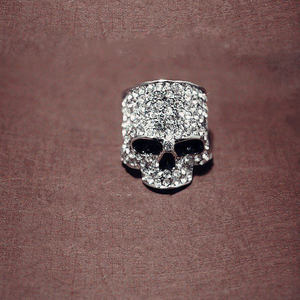 Anelli Punk <span class=keywords><strong>Rock</strong></span> JY all'Ingrosso, Anello con Teschio in Cristallo e Strass Nero, Oro e Argento, Gioielli da Uomo - Product Image 3