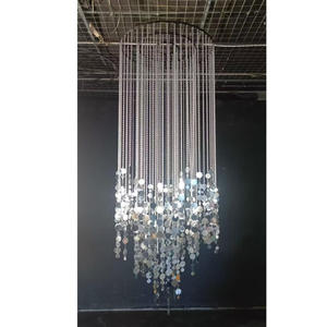 Rideaux suspendus en cercle de perles à paillettes dorées en PVC LANJO pour décorations romantiques de mariage, de fête et de salle événementielle - Product Image 3
