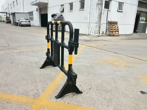 Bán Hàng Trực Tiếp Tạm Thời Di Động Nhựa Đường Khối Xây Dựng Hàng Rào Rào Chặn Đường Có Thể Tháo Rời Kiểm Soát Đám Đông Rào Lận - Product Image 2