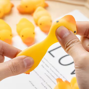 Vente flash - Mini canard jaune en peluche - Jouet sensoriel anti-stress créatif - Balle sensorielle pour soulager le stress - Jouet de décompression pour enfants - Garçons et filles - Product Image 6