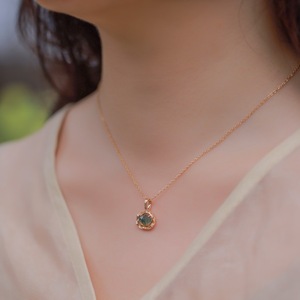Collier en argent sterling S925 avec agate verte mousse pour femmes, design de niche, pendentif branche Lianli, bijoux tendance - Product Image 5