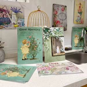 ภาพวาดเหล็กติดผนังลายดอกไม้ "สวัสดีตอนเช้านะสาวน้อย" รูปเด็กหญิงกำลังเก็บดอกกุหลาบ ของตกแต่งบ้าน ห้องครัว ห้องนอน ห้องเด็ก - Product Image 1