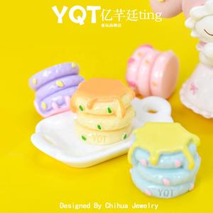 Populares cabujones de resina con forma de pastel dulce para figuras de comida en miniatura de casas de muñecas y decoraciones DIY para llaveros - Product Image 5