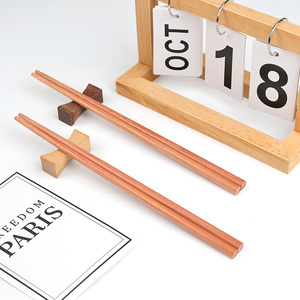 <span class=keywords><strong>Palillos</strong></span> de Madera Naturales Reutilizables y Ecológicos, Utensilios de Comida Ligeros y Duraderos para <span class=keywords><strong>Sushi</strong></span>, Fideos, Arroz, Cocina Asiática y Fiestas - Product Image 5