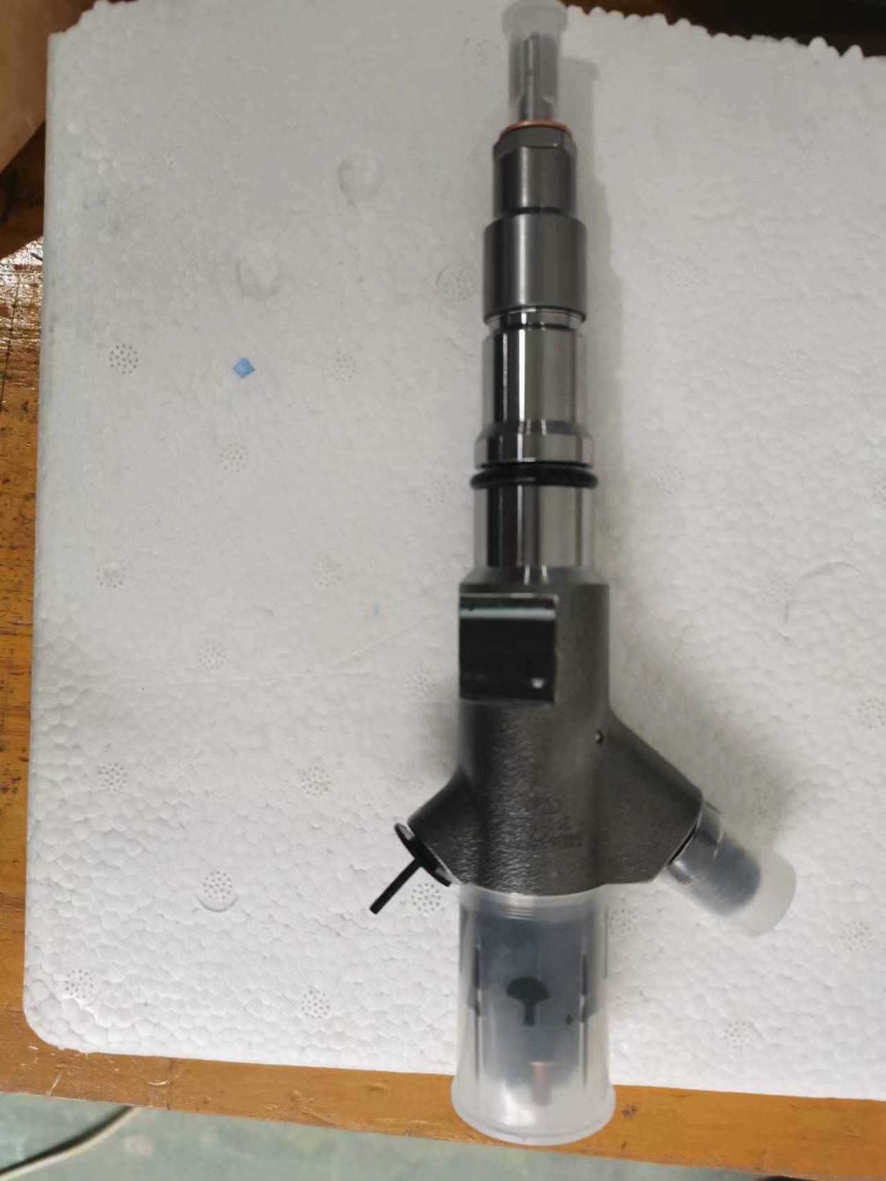 common rail injector 0445120153 diesel fuel injector 0445120153 201149061 injector for KAMAZ KMZ 11.8  with valve  F00RJ01692