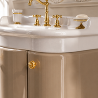 Meuble de salle de bain vintage français de luxe, style Art Déco, avec lavabo en céramique autoportant et quincaillerie dorée