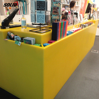 Comptoir de caissier vert moderne personnalisé à surface solide bureau de centre commercial bureau de réception rond