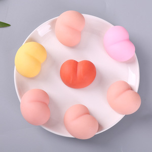 3D simpatico personaggio dei cartoni animati giocattoli morbidi 3D culo pesca adesivo in gomma da spremere giocattoli per lo Stress per bambini giocattoli Mochi - Product Image 2