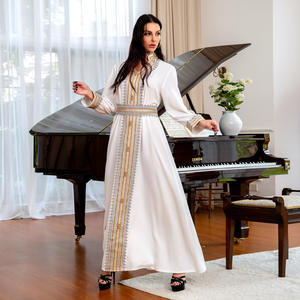 Vente en gros Ensemble 2 pièces caftans marocains blancs Abaya de luxe pour femmes Dubai <span class=keywords><strong>Djellaba</strong></span> - Product Image 2