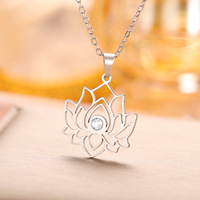 Collier pendentif lotus doré scintillant Zen, chaîne ajourée, zircon cubique, bijou floral spirituel, cadeau pour elle