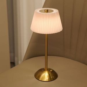 Nhà Máy <span class=keywords><strong>B</strong></span>án Buôn Hot <span class=keywords><strong>B</strong></span>án Xách Tay 2W Cảm Ứng Pleated Chụp Đèn Không Dây Thay Đổi Độ Sáng LED <span class=keywords><strong>B</strong></span>ảng Đèn Cho Nhà Hàng Đầu Giường Quán Cà Phê - Product Image 6