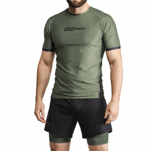 Camiseta de compresión Rashguard para hombre BJJ MMA de alta calidad hecha a medida, ropa de gimnasio transpirable - Product Image 1