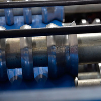 Machine de formage de rouleaux de tôles ondulées en aluminium à utilisation facile, machine de fabrication de tôles d'acier colorées