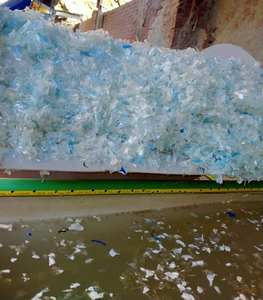 Láminas de Fibra Sintética Transparentes y Azules de Grado de Moldeo por Inyección, Hechas de Hojuelas de Botellas PET Recicladas y Hojuelas de HDPE Sin Impurezas - Product Image 5