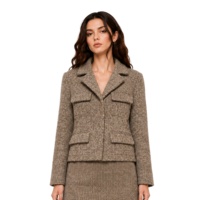 Blazer en tweed texturé pour femme, ton neutre, revers cranté, quatre poches, coupe courte, élégant, pour le bureau ou décontracté