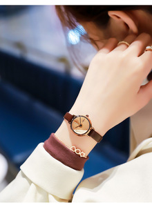Reloj Redondo Simple y Fresco para Mujer, Reloj de Cuarzo Impermeable con Temperamento Literario Retro - Product Image 4