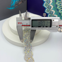 XLQ3950 Bande de dentelle à strass thermocollants en perles de riz pour robe de mariée, décoration de calotte de chaussure, ceinture en strass brillants, DIY