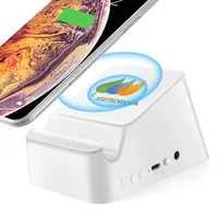 मोबाइल धारक ब्लू टूथ स्पीकर कस्टम लोगो यूएसबी स्पीकर चूषण कप Bluetooths के साथ स्पीकर वायरलेस चार्जर