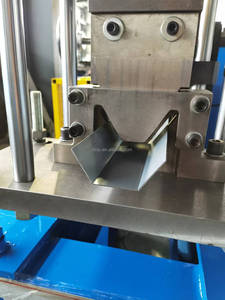 Bangnuo Chine Matériel de construction <span class=keywords><strong>Prix</strong></span> avantageux Machine de formage à froid sur mesure pour gouttières et descentes d'eau en <span class=keywords><strong>aluminium</strong></span> demi-rondes - Product Image 4