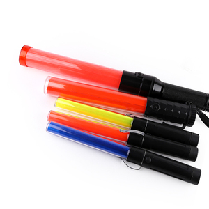 โรงงานผลิต OEM กระบองจราจรแบบชาร์จไฟได้พร้อมไฟ LED กระพริบ - Product Image 1