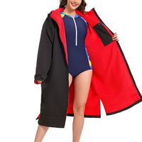 Vente en gros de robe de change de surf à manches longues avec logo personnalisé tissu de bain de plage doublure intérieure Robe à langer imperméable