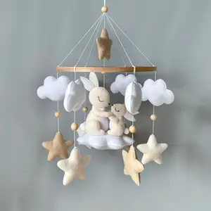 Produtos de bebê da páscoa boho, cama, brinquedo musical, coelho de feltro, animais do berçário do bebê