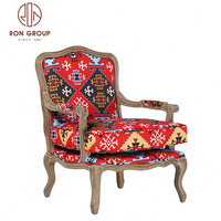 Hot Sale Hochzeit Wohnzimmer Möbel Gepolstert Massivholz Eiche Stoff Bein Garten Sessel Hochzeits sofa für Braut und Bräutigam