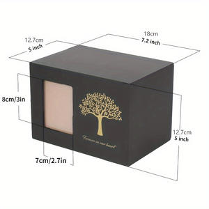 Urna Funeraria Moderna di Lusso Ecologica per Animali Domestici, Design Rettangolare in Legno Massiccio Nero con Motivo Albero della Vita e Foto del Cane in Ottone - Product Image 3