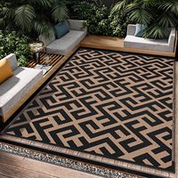 Tapis d'extérieur réversible en plastique PP personnalisé et coussin de chaise de pique-nique pliable en technique de tissage pour la plage – Vente en gros