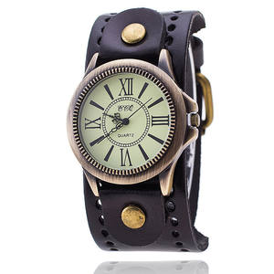 Reloj de Cuero Estilo Punk Vintage, Analógico de Cuarzo, Unisex, Correa de 25.5 cm, Luminoso, Caja de Aleación de 12 mm de Grosor, Cristal Revestido, Cierre Oculto - Product Image 2