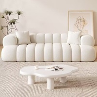 Canapé en tissu de style français, crème, minimaliste nordique, adapté aux petits appartements et aux maisons en location, canapé simple et tendance pour la maison