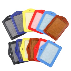 Porta Tarjetas de Identificación Vertical y Horizontal de Cuero PU de Buena Calidad y Precio Económico - Product Image 3