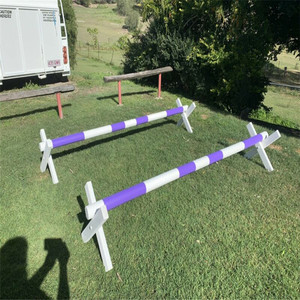 Ultimo Modello di Ostacoli per Salto Equestre con <span class=keywords><strong>Ali</strong></span> e Barre Tagliate Set Completo per Competizioni - Product Image 1